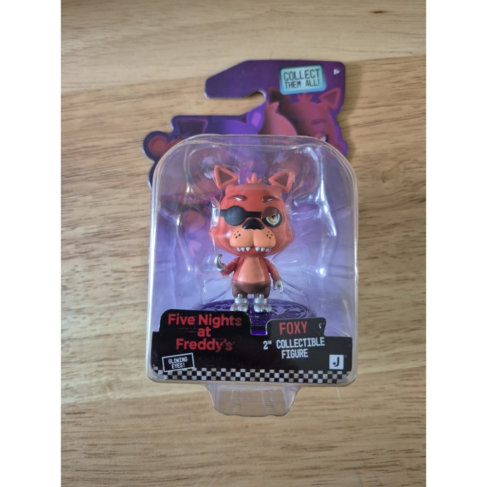 Jazwares Five Nights At Freddy’s 2” Creepy Mini Figure Foxy Glowing Eyes S33